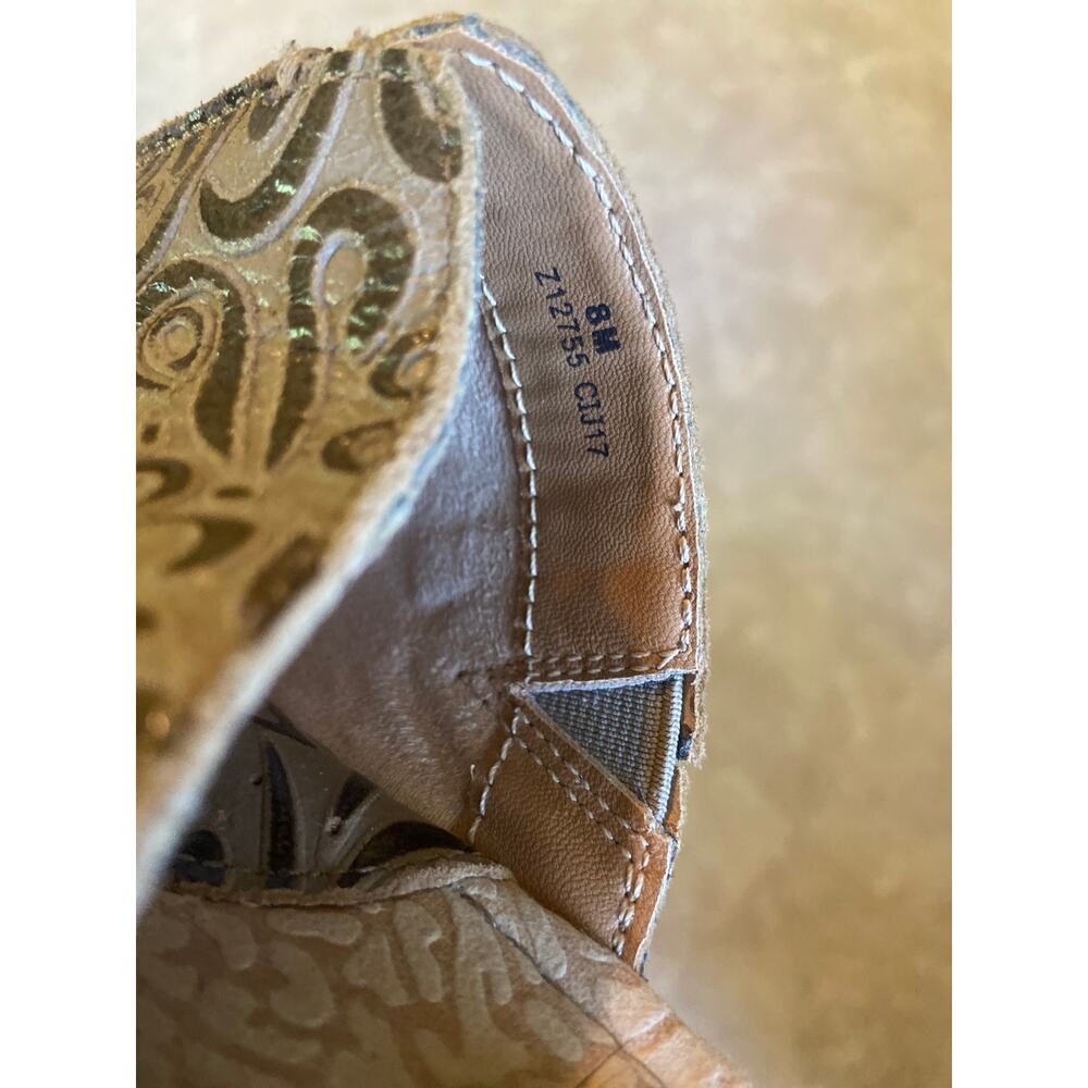 b.o.c. Brown Embossed leather lug sole platform wedge sandal - Picture 11 of 12